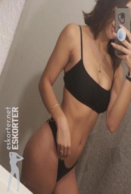 Fløyelsnære Amalie  Escort Sørumsand