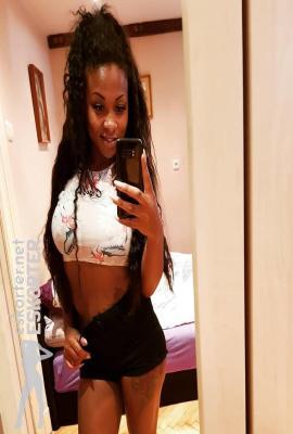 Eira Flamme Escort Hareid