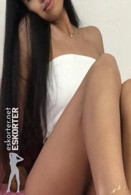 Lokkende Elina Escort Borgen