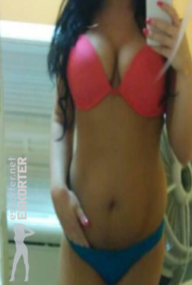 Henriette84 Escort Arendal